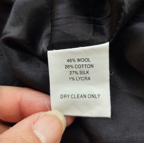 Trina Turk Tweed Jacket Blazer Gray Black Three Buttons Fitted Wool Silk Size 8 - Picture 10 of 12